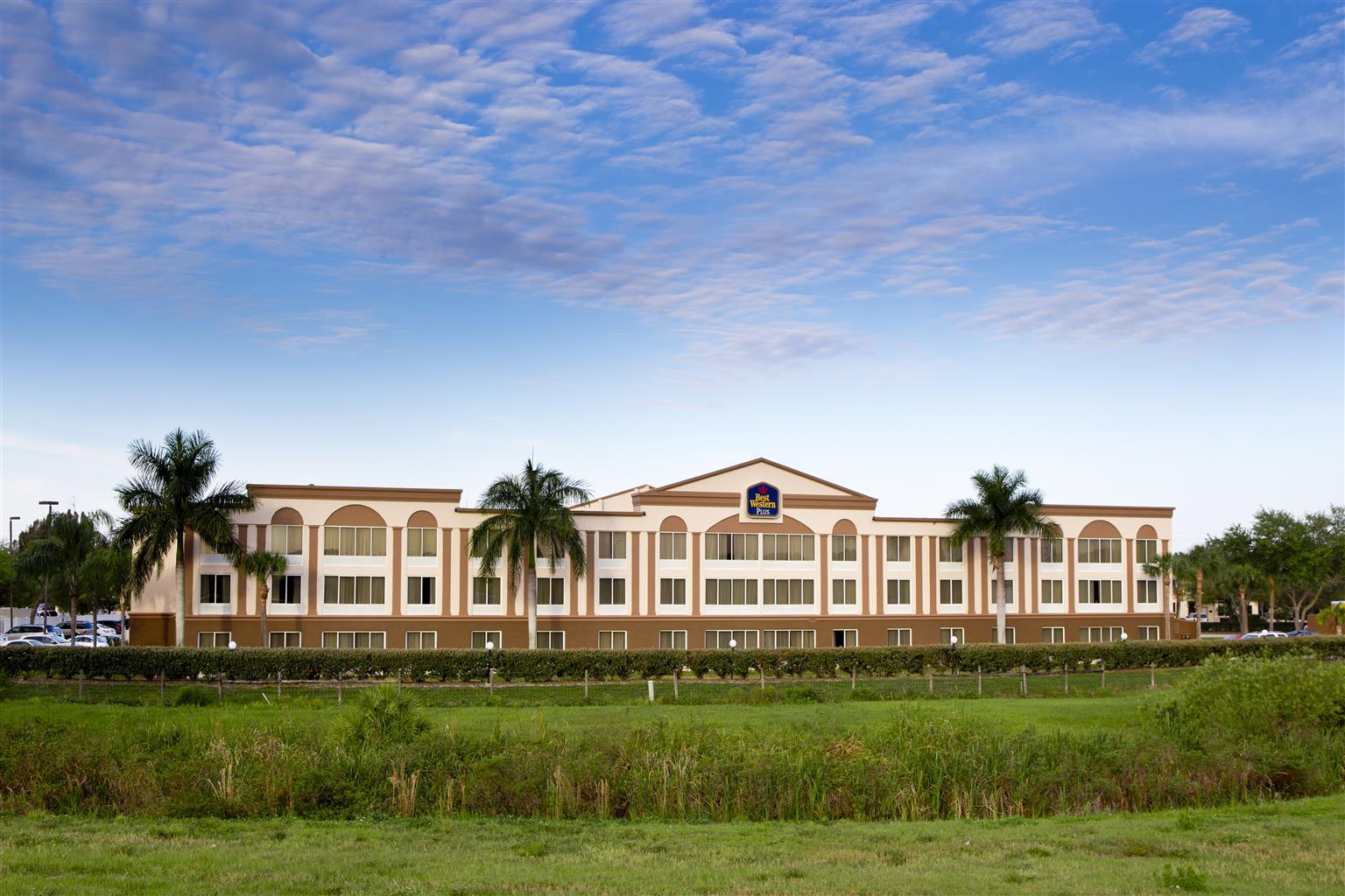 Hotel Western Ambassador Venice Gardens